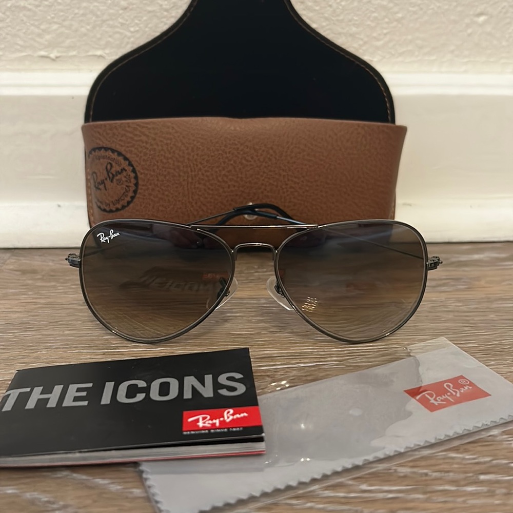 Ray Ban Brown Gradient and Gunmetal Aviator Sunglasses